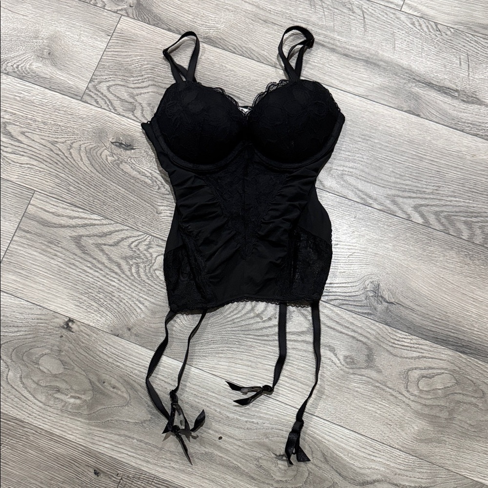 Victoria‎ Secret black corset Size 34B